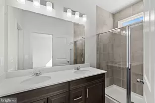 17990 Alicia Ave, Dumfries, VA 22026 - Photo 14