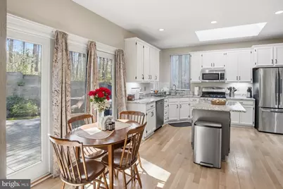 3937 Leaf Lawn Lane, Woodbridge, VA 22192 - Photo 12