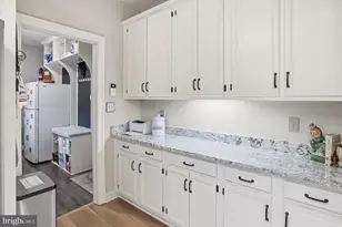 3937 Leaf Lawn Ln, Woodbridge, VA 22192 - Photo 16