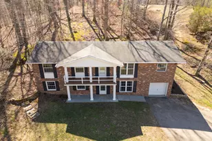 2205 Cherry Hill Rd, Dumfries, VA 22026 - Photo 2