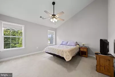 15330 Bronco Way, Woodbridge, VA 22193 - Photo 16