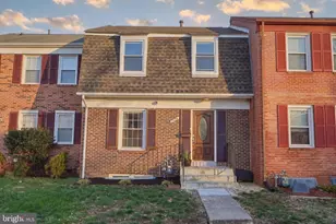 7526 Campbell Ct, Manassas, VA 20109 - Photo 2