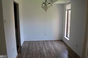 7598 Gales Ct, Manassas, VA 20109 - Photo 6