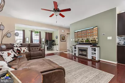 7828 Cedar Branch Drive, Gainesville, VA 20155 - Photo 8