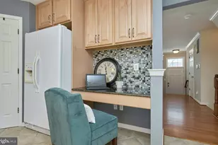 8300 Wallace Ln, Manassas, VA 20109 - Photo 14