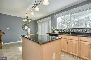 8300 Wallace Ln, Manassas, VA 20109 - Photo 12