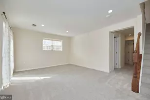 8300 Wallace Ln, Manassas, VA 20109 - Photo 32