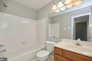 8300 Wallace Ln, Manassas, VA 20109 - Photo 28