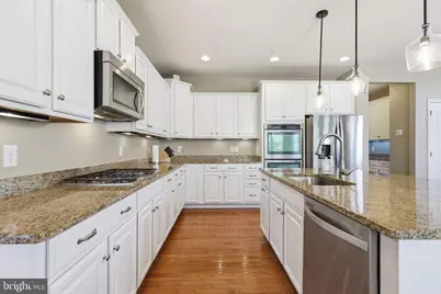 8970 Fenestra Place, Gainesville, VA 20155 - Photo 16