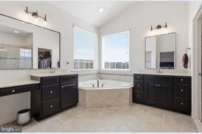 8970 Fenestra Place, Gainesville, VA 20155 - Photo 4