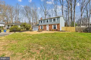 4008 Buckingham Ct, Dumfries, VA 22025 - Photo 2