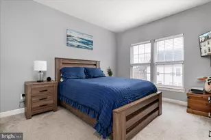 2464 Eastbourne Dr, Woodbridge, VA 22191 - Photo 32