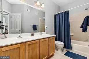 2464 Eastbourne Dr, Woodbridge, VA 22191 - Photo 34