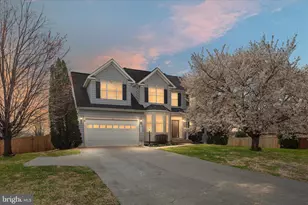 13169 Quade Ln, Woodbridge, VA 22193 - Photo 2