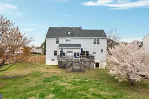 13169 Quade Ln, Woodbridge, VA 22193 - Photo 18