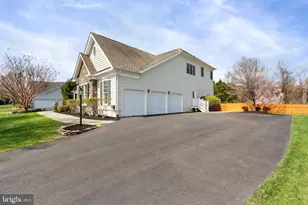 5342 Chaffins Farm Ct, Haymarket, VA 20169 - Photo 4