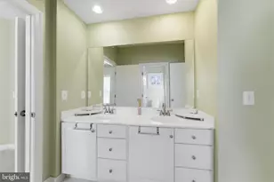 6070 Erinblair Loop, Haymarket, VA 20169 - Photo 32