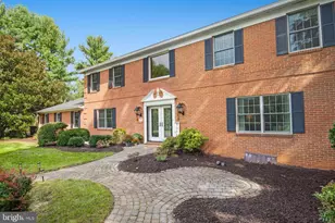 3819 Delashmutt Dr, Haymarket, VA 20169 - Photo 2