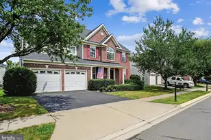 14532 Jansbury St, Gainesville, VA 20155 - Photo 2