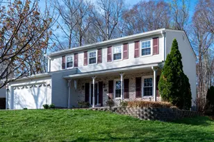 3213 Manitoba Dr, Woodbridge, VA 22192 - Photo 2