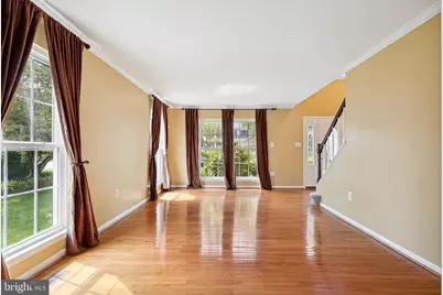 5406 Lomax Way, Woodbridge, VA 22193 - Photo 10