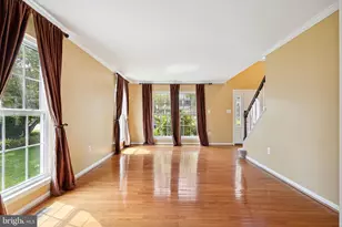 5406 Lomax Way, Woodbridge, VA 22193 - Photo 10