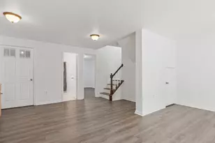 11553 Hill Meade Ln, Woodbridge, VA 22192 - Photo 16