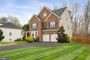 3679 Expedition Dr, Triangle, VA 22172 - Photo 4