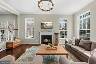 12713 Effie Rose Pl, Woodbridge, VA 22192 - Photo 6
