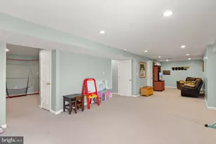 2927 Myrtlewood Dr, Dumfries, VA 22026 - Photo 46