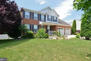 13195 Quade Ln, Woodbridge, VA 22193 - Photo 2