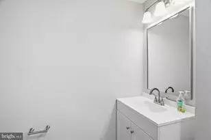 2760 Brier Pond Cir, Woodbridge, VA 22191 - Photo 38