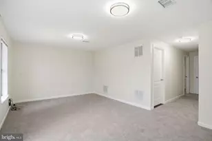 2760 Brier Pond Cir, Woodbridge, VA 22191 - Photo 34