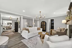 4341 Banbury Dr, Gainesville, VA 20155 - Photo 2