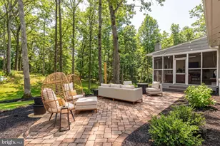 4341 Banbury Dr, Gainesville, VA 20155 - Photo 10