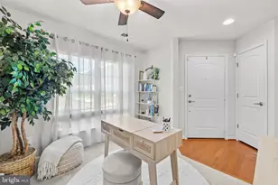 15353 Rosemont Manor Dr, Haymarket, VA 20169 - Photo 4