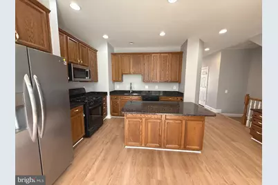 6866 Witton Circle, Gainesville, VA 20155 - Photo 2