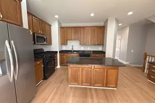 6866 Witton Cir, Gainesville, VA 20155 - Photo 2