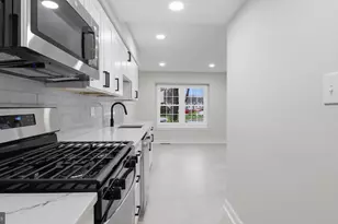 14829 Emberdale Dr, Woodbridge, VA 22193 - Photo 12