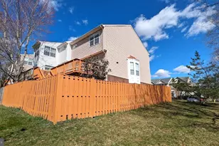 12950 Tonka Ct, Woodbridge, VA 22193 - Photo 4