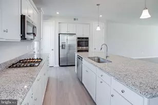 3978 Shire Meadow Ln, Triangle, VA 22172 - Photo 8