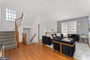 16796 Sweeney Ln, Woodbridge, VA 22191 - Photo 10