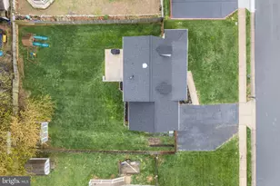 5787 Riverside Dr, Woodbridge, VA 22193 - Photo 38