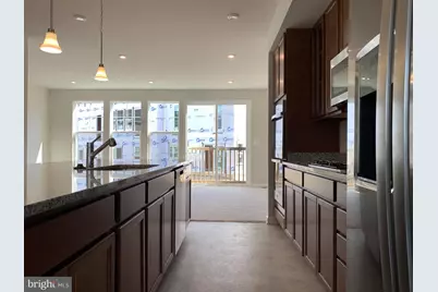 3969 Shire Meadow Ln, Triangle, VA 22172 - Photo 8