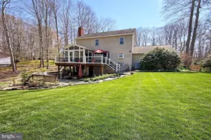 5370 Cleburne Ln, Woodbridge, VA 22192 - Photo 2