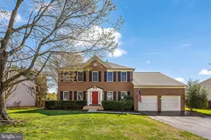 15572 Atterbury Ct, Dumfries, VA 22025 - Photo 2
