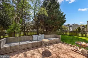 15572 Atterbury Ct, Dumfries, VA 22025 - Photo 46