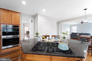 16309 Sandy Ridge Ct, Woodbridge, VA 22191 - Photo 20