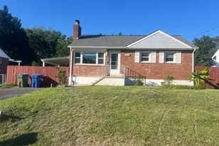 1692 Rosedale Ct, Woodbridge, VA 22191 - Photo 2