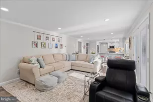 15401 Silvan Glen Dr, Dumfries, VA 22025 - Photo 12